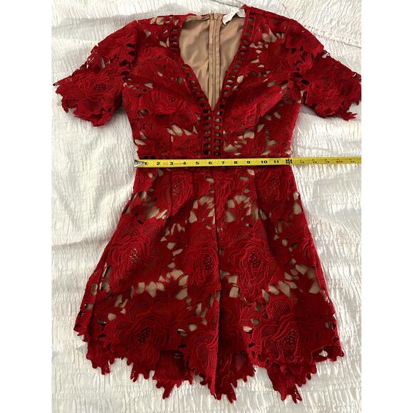 ASTR The Label Short Sleeve Lace Jumper in Red Lipstick Small - Picture 6 of 9